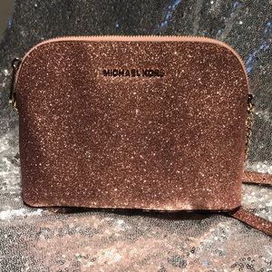 Beautiful Michael Kors crossbody!